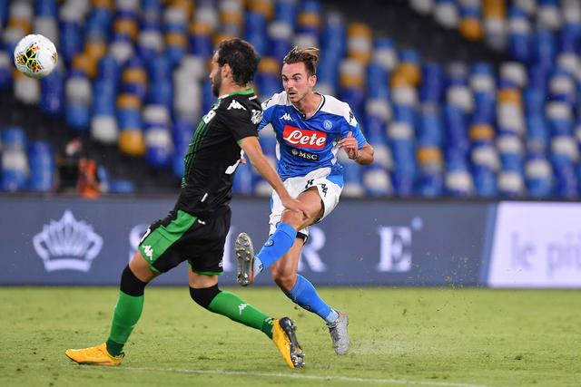 库里遭遇左腓骨扭伤 将缺席此后两战周六复查